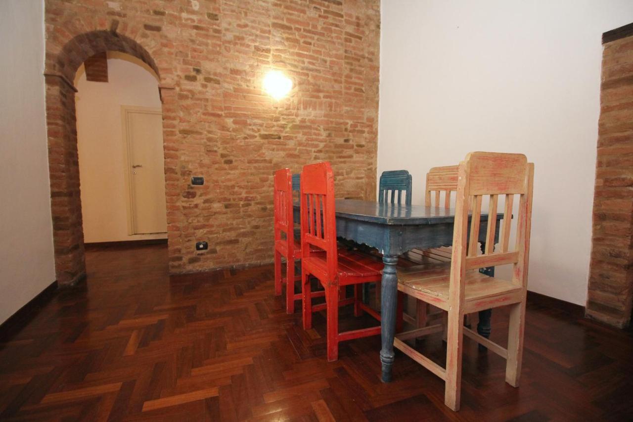 Logge Del Papa Apartment Sienne Extérieur photo